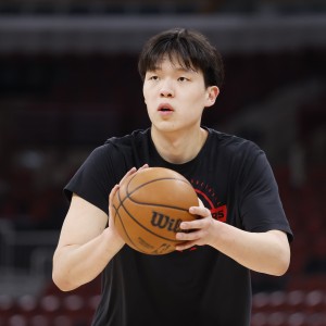 开云平台-拓记：和杨瀚森英语交流完全没用翻译 中国球员学英语相对较难